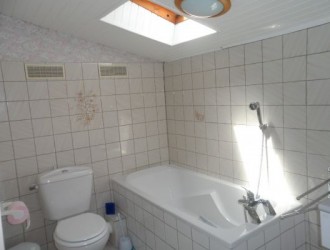 Walnut_Cottage_1701_bathroom